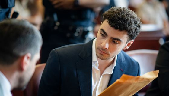 Luigi Mangione's Federal Trial Delayed to 2027: What This Means for Justice